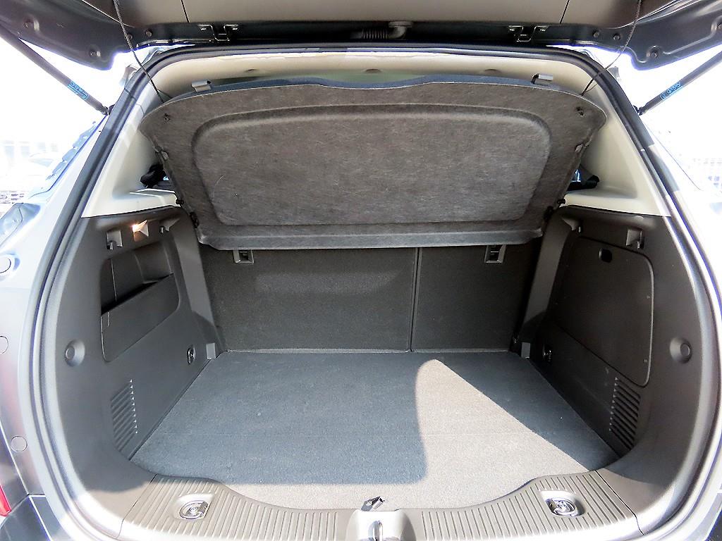 Chevrolet Trax 2016 Gris - Importación desde Corea - HF Imports Iquique - Foto 15