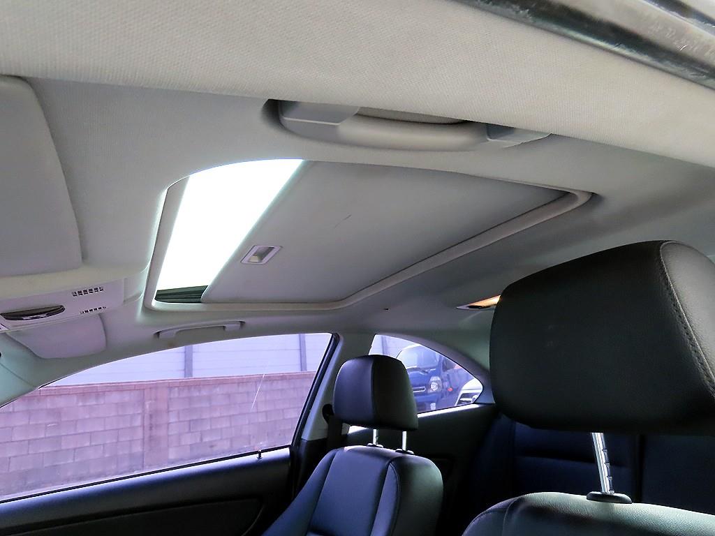 BMW 1 series 2010 Plateado - Importación desde Corea - HF Imports Iquique - Foto 15