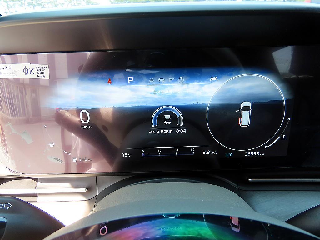 KIA Carnival - Vista 10