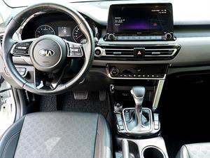 KIA Seltos - Vista 10