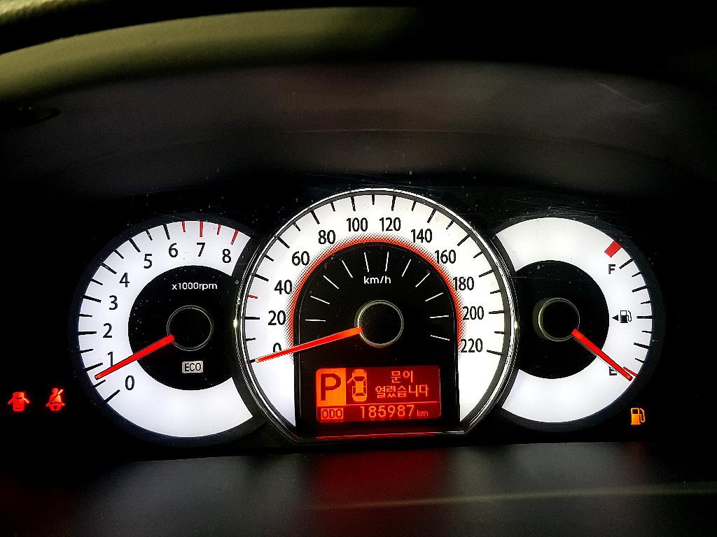 KIA Carens - Vista 6