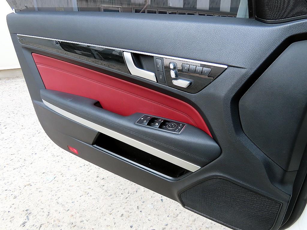 Mercedes Benz E class - Vista 12