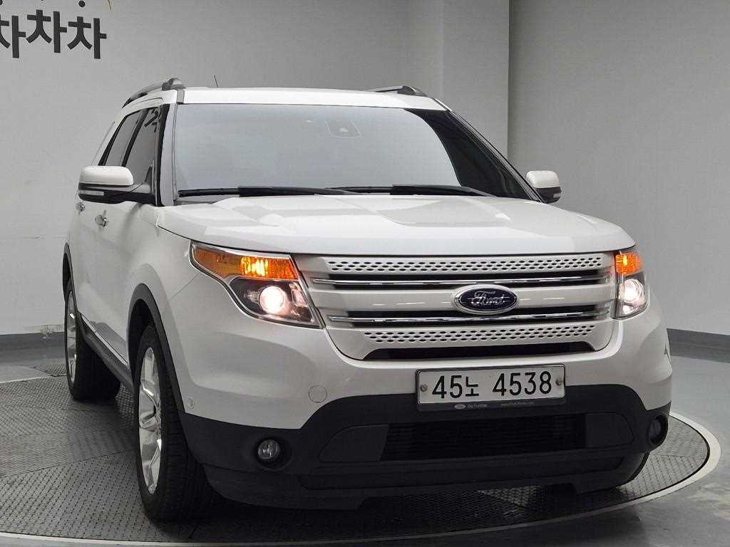 Ford Explorer - Vista 4