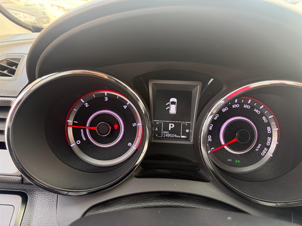 Ssangyong Tivoli 2017 Blanco - Importación desde Corea - HF Imports Iquique - Foto 16