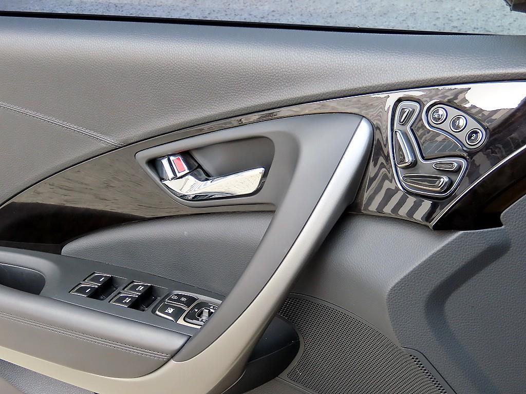 HYUNDAI Grandeur - Vista 11