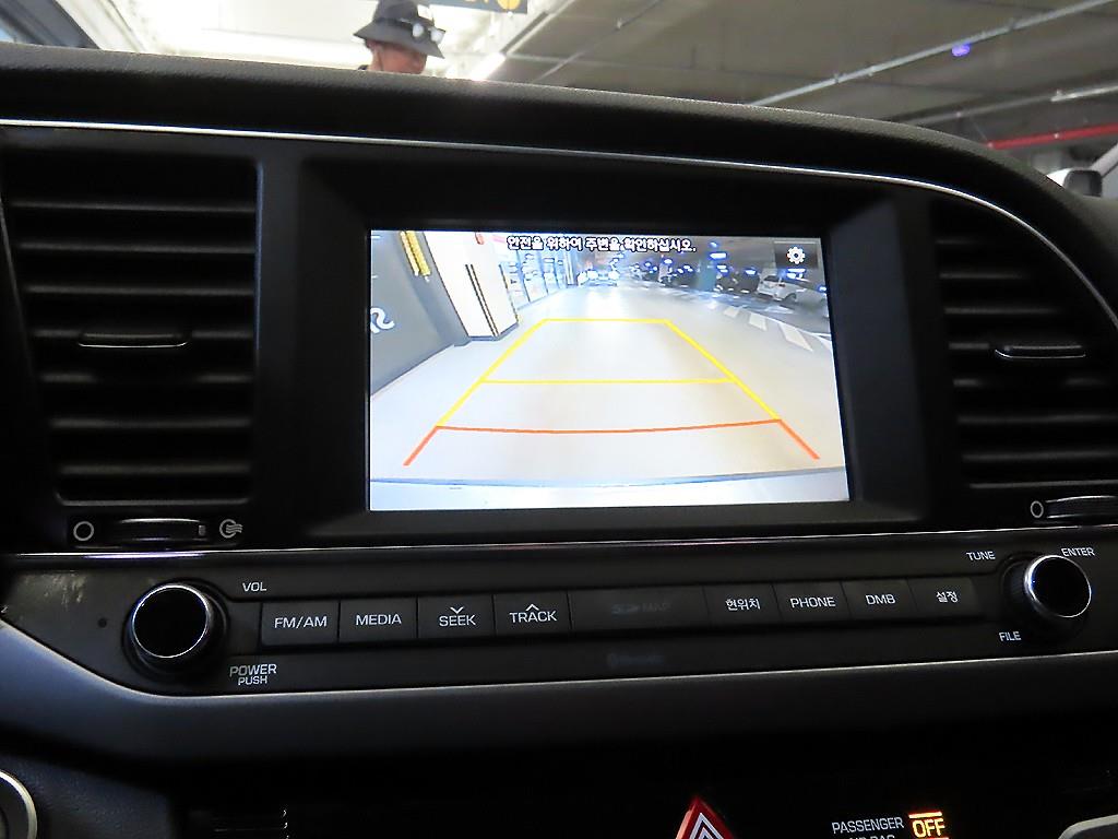 HYUNDAI Avante 2016 Gris - Importación desde Corea - HF Imports Iquique - Foto 14