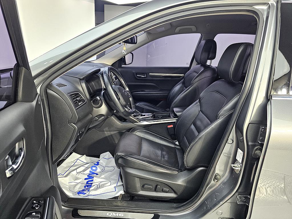 SAMSUNG QM6 - Vista 8