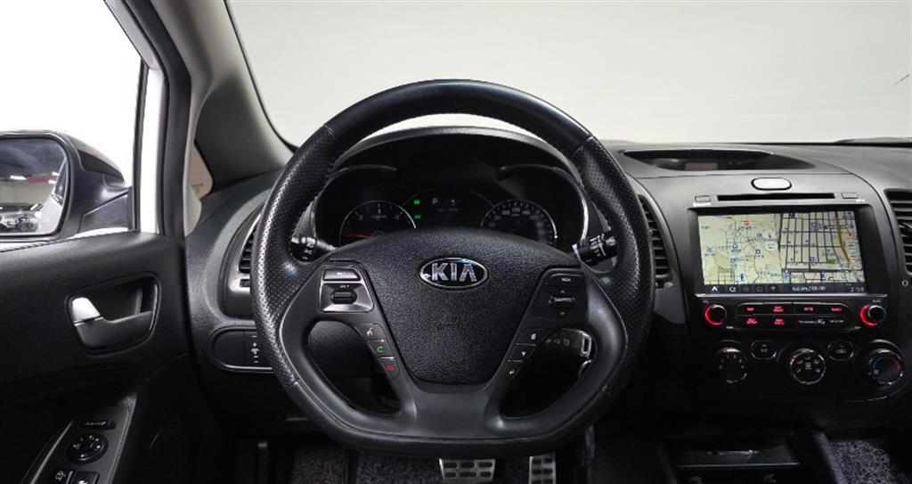 KIA K3 2016 Blanco - Importación desde Corea - HF Imports Iquique - Foto 15