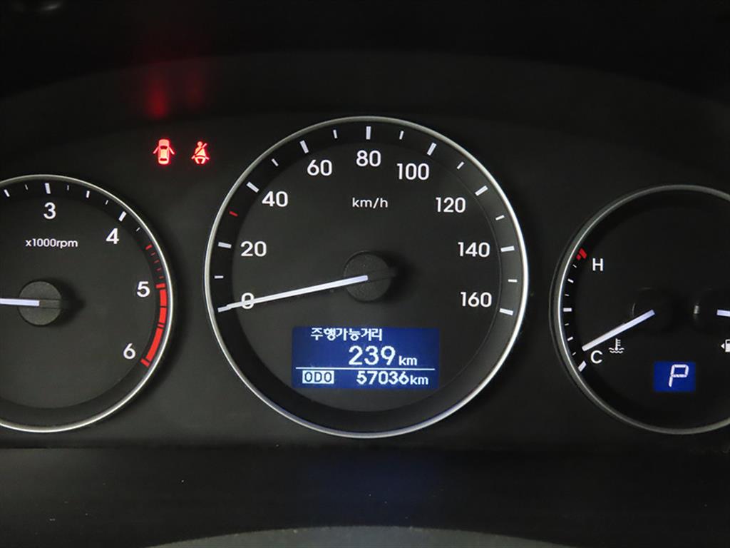 HYUNDAI Starex - Vista 9