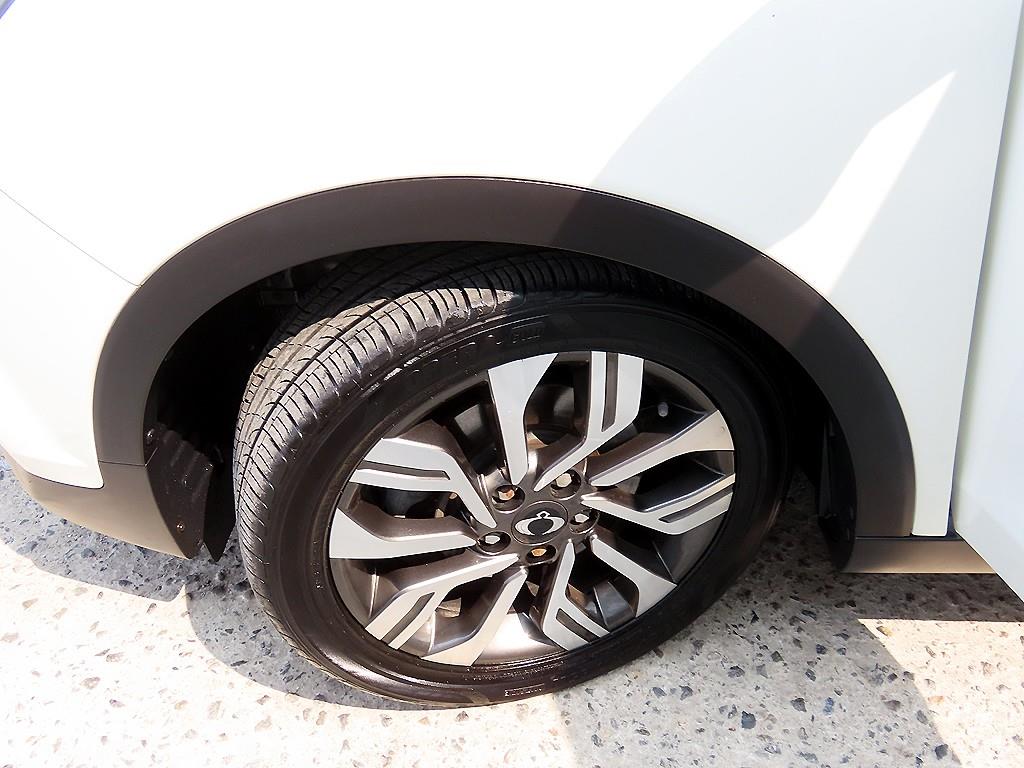 Ssangyong Tivoli 2019 Blanco - Importación desde Corea - HF Imports Iquique - Foto 20