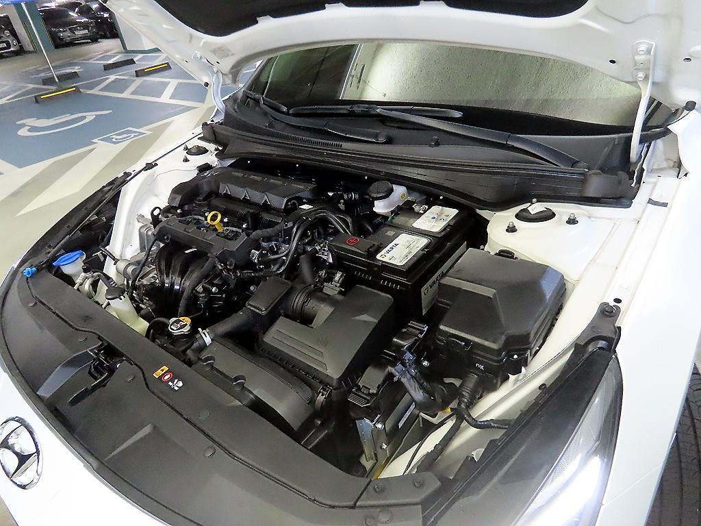 HYUNDAI Avante 2021 Blanco - Importación desde Corea - HF Imports Iquique - Foto 19