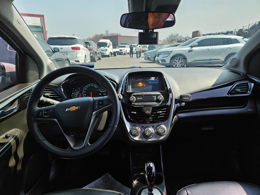 Chevrolet Spark - Vista 11