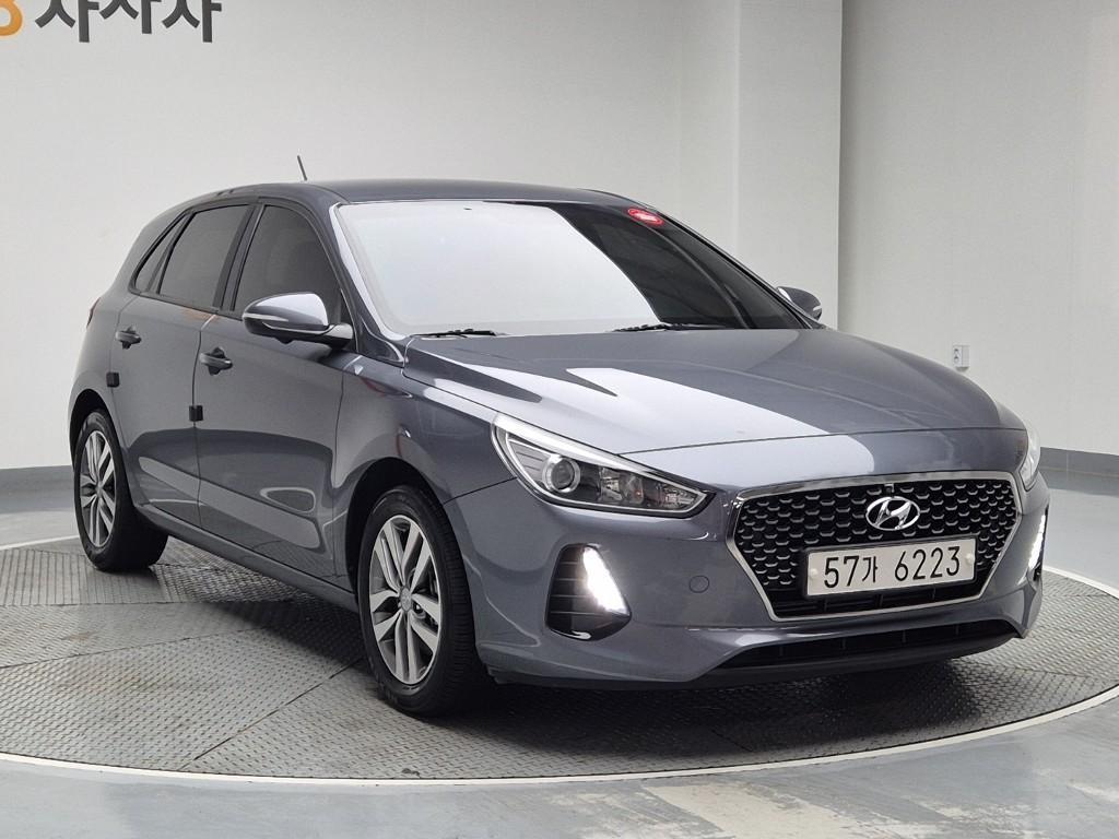 HYUNDAI i30 - Vista 4