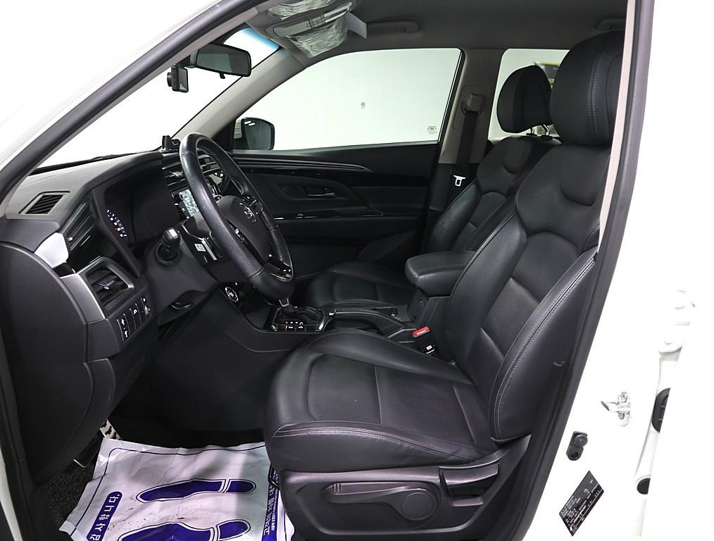 Ssangyong Korando - Vista 9