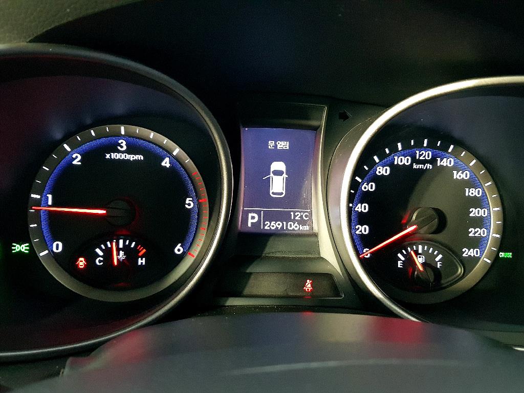 HYUNDAI Santa Fe - Vista 7