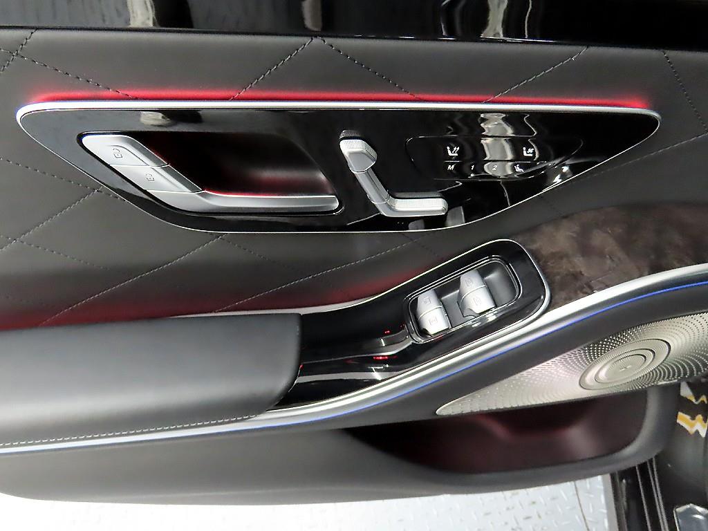 Mercedes Benz S Class - Vista 12