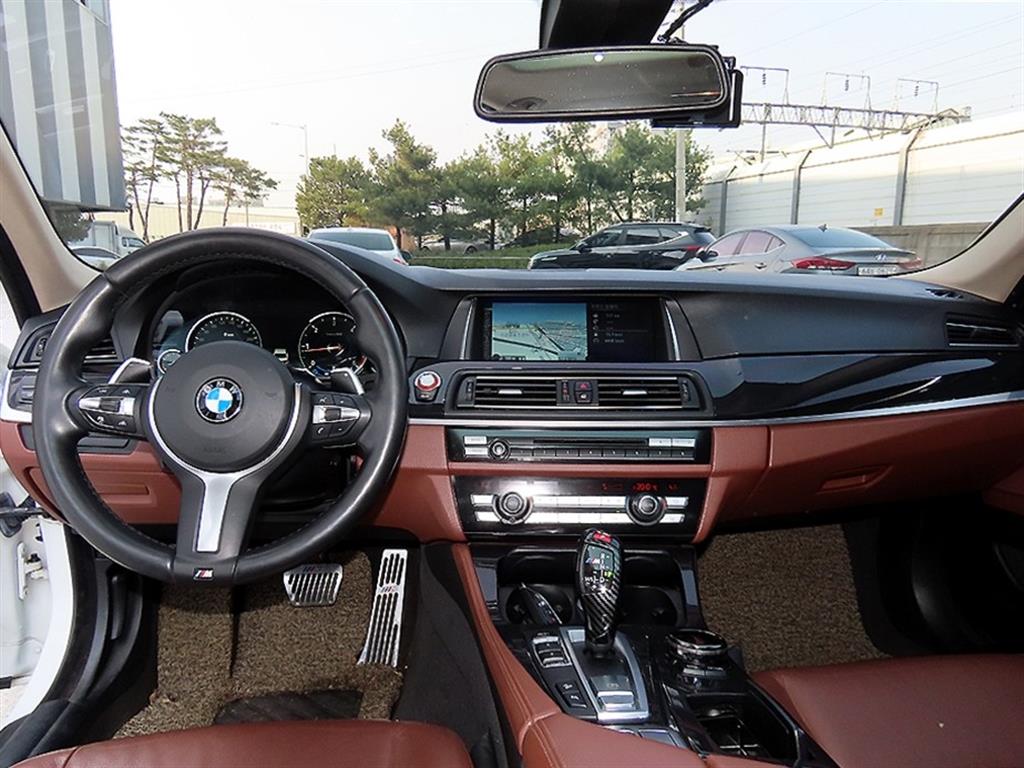 BMW 5 Series - Vista 7