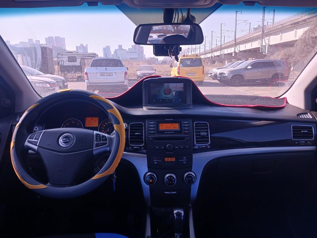 Ssangyong Korando - Vista 10