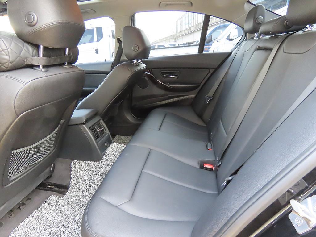 BMW 3 series - Vista 8