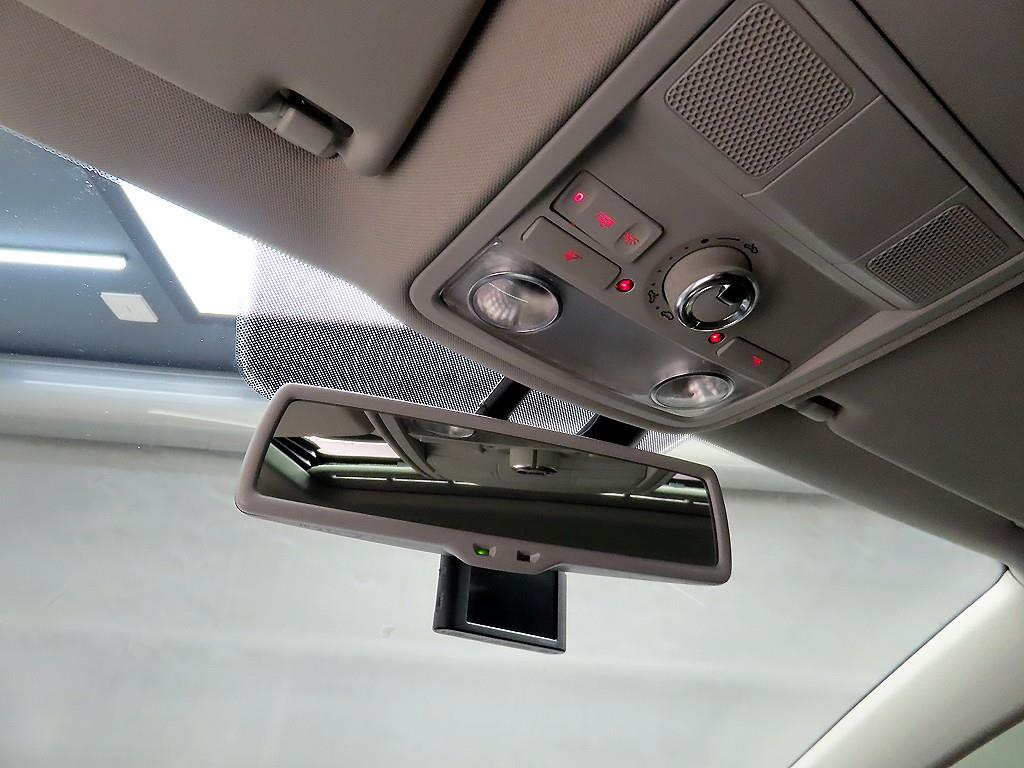 Volkswagen Jetta 2012 Blanco - Importación desde Corea - HF Imports Iquique - Foto 17