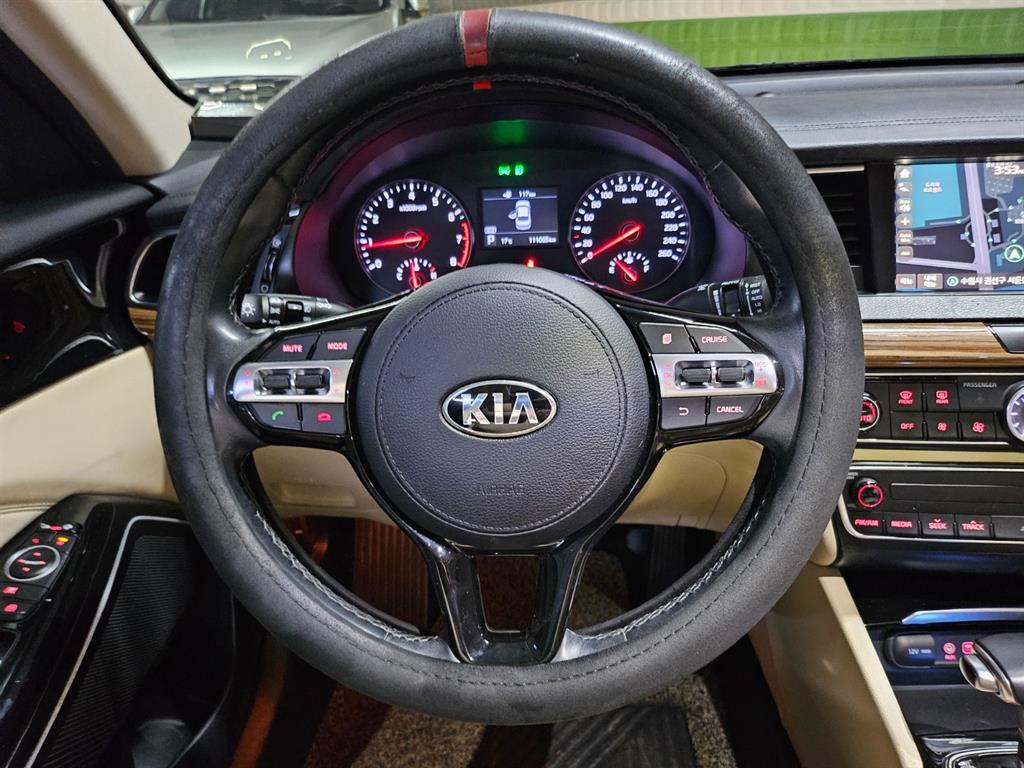 KIA K7 - Vista 9