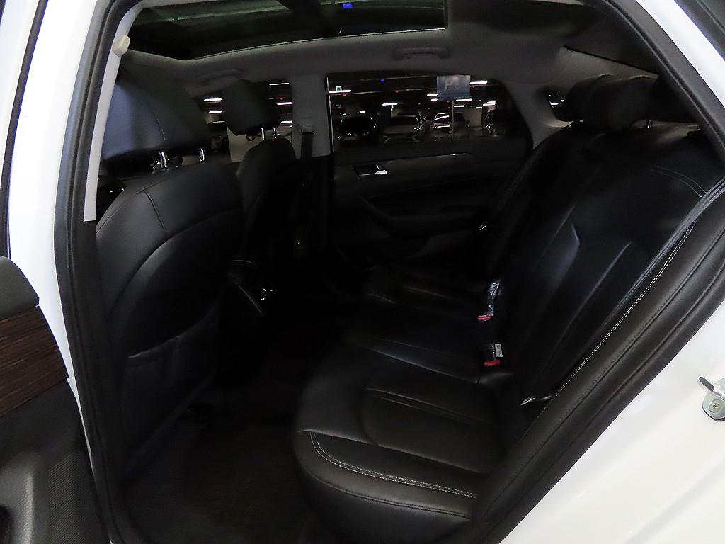 HYUNDAI Sonata - Vista 7