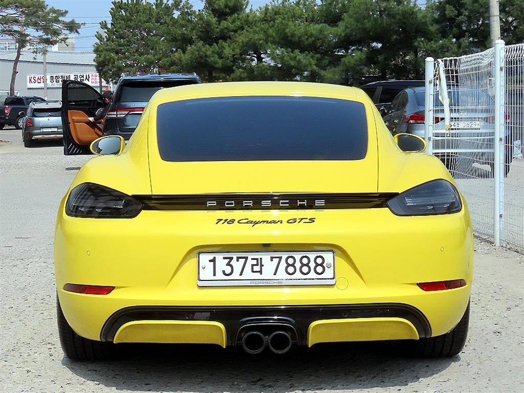 Porsche 718 - Vista 4