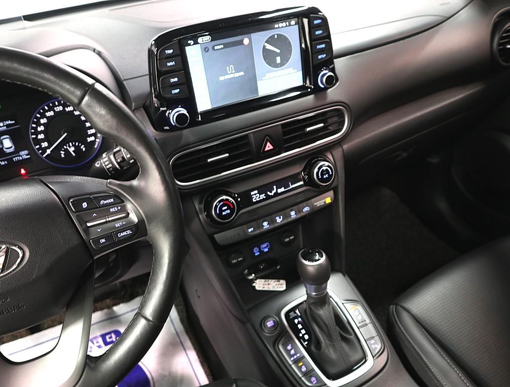 HYUNDAI Kona - Vista 10