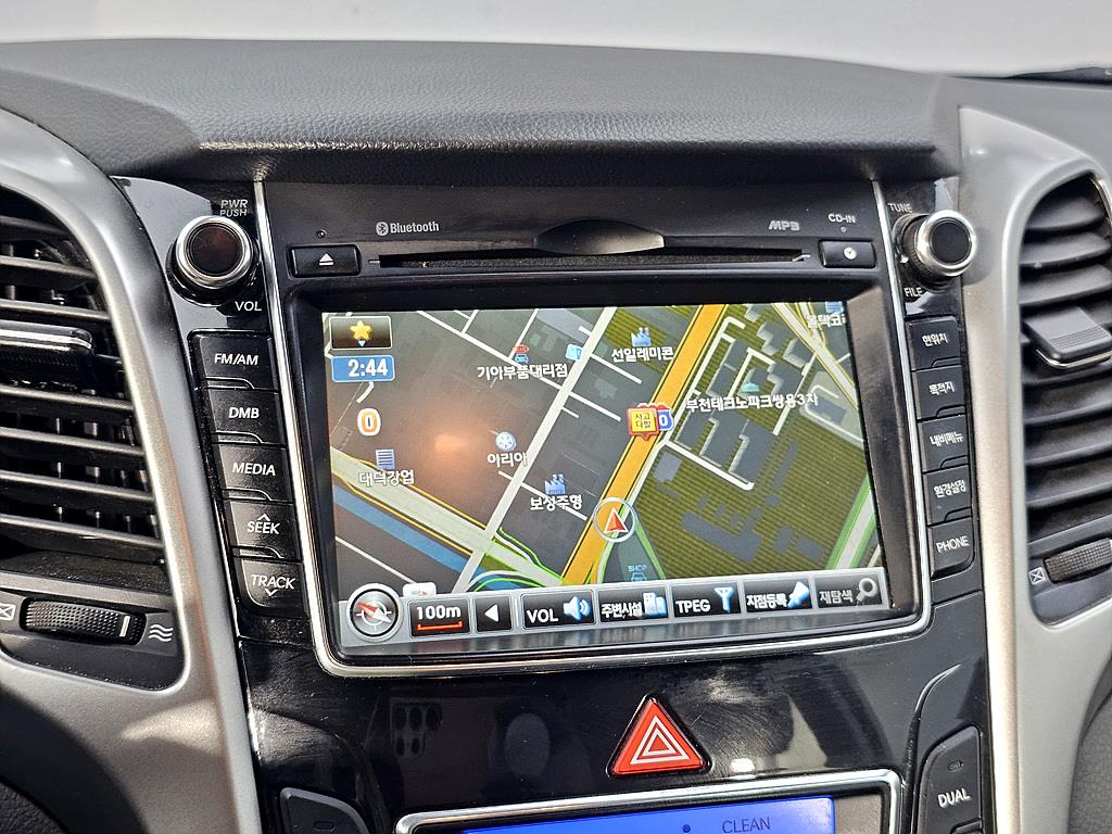 HYUNDAI i30 2012 Blanco - Importación desde Corea - HF Imports Iquique - Foto 14