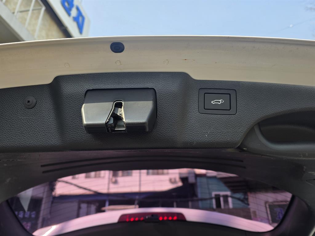 HYUNDAI Santa Fe 2018 Blanco - Importación desde Corea - HF Imports Iquique - Foto 17