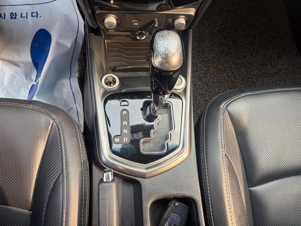 Ssangyong Tivoli 2017 Blanco - Importación desde Corea - HF Imports Iquique - Foto 19