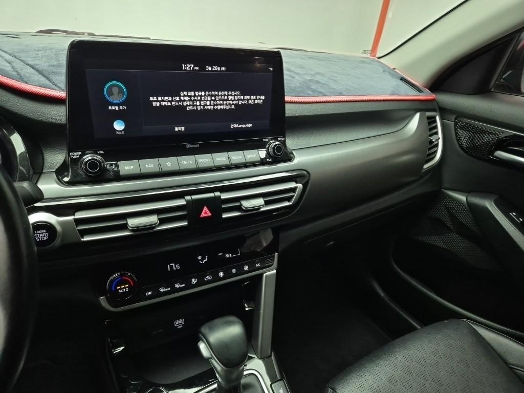 KIA Seltos - Vista 10