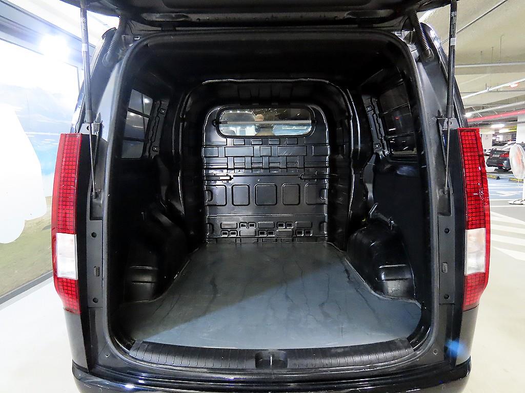 HYUNDAI Staria 2022 Negro - Importación desde Corea - HF Imports Iquique - Foto 17