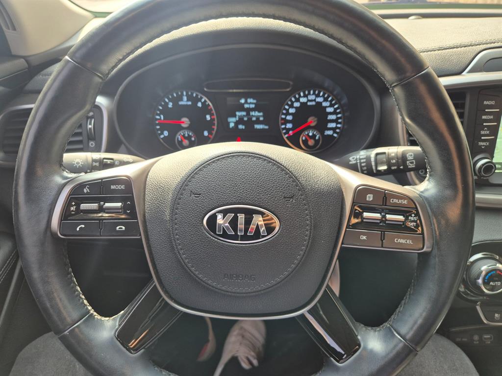 KIA Sorento - Vista 9