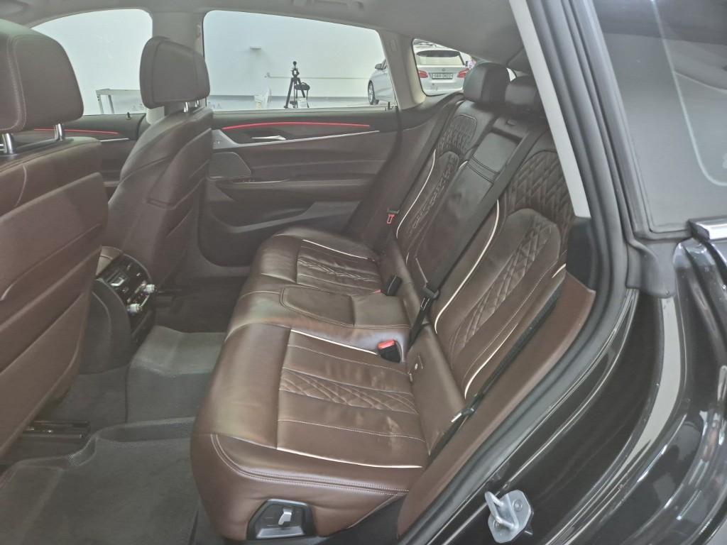 BMW Gran Turismo - Vista 12