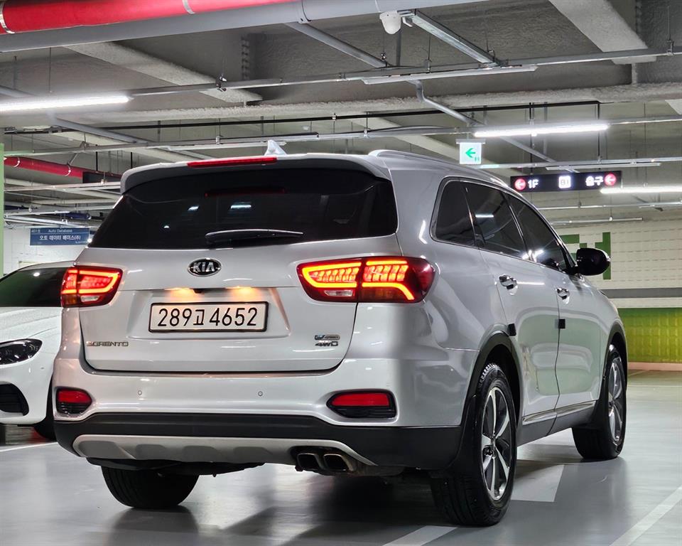 KIA Sorento - Vista 4