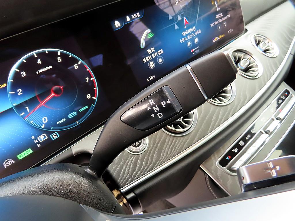 Mercedes Benz CLS Class - Vista 11