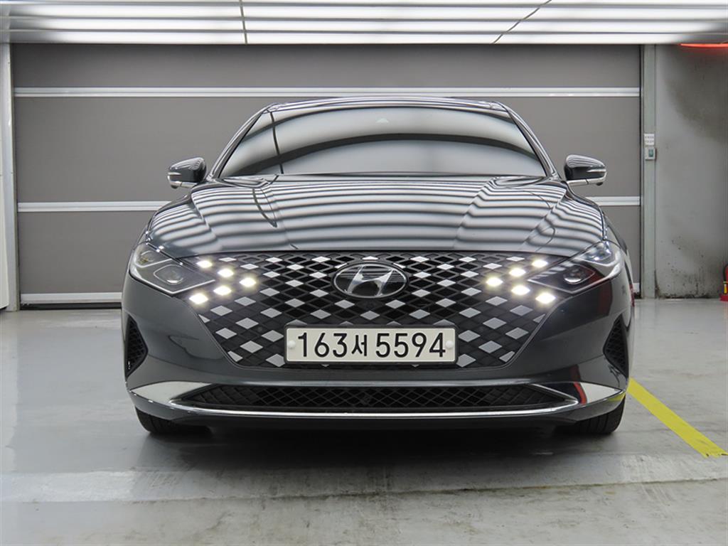 HYUNDAI Grandeur - Vista 2