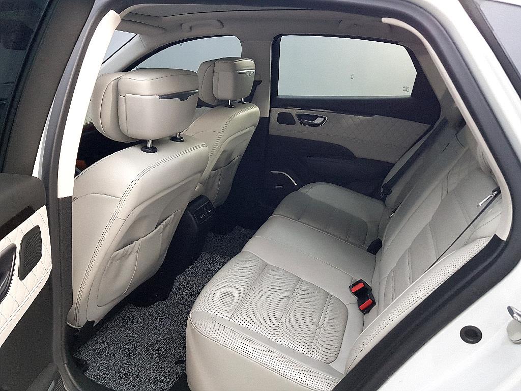 SAMSUNG SM6 - Vista 9