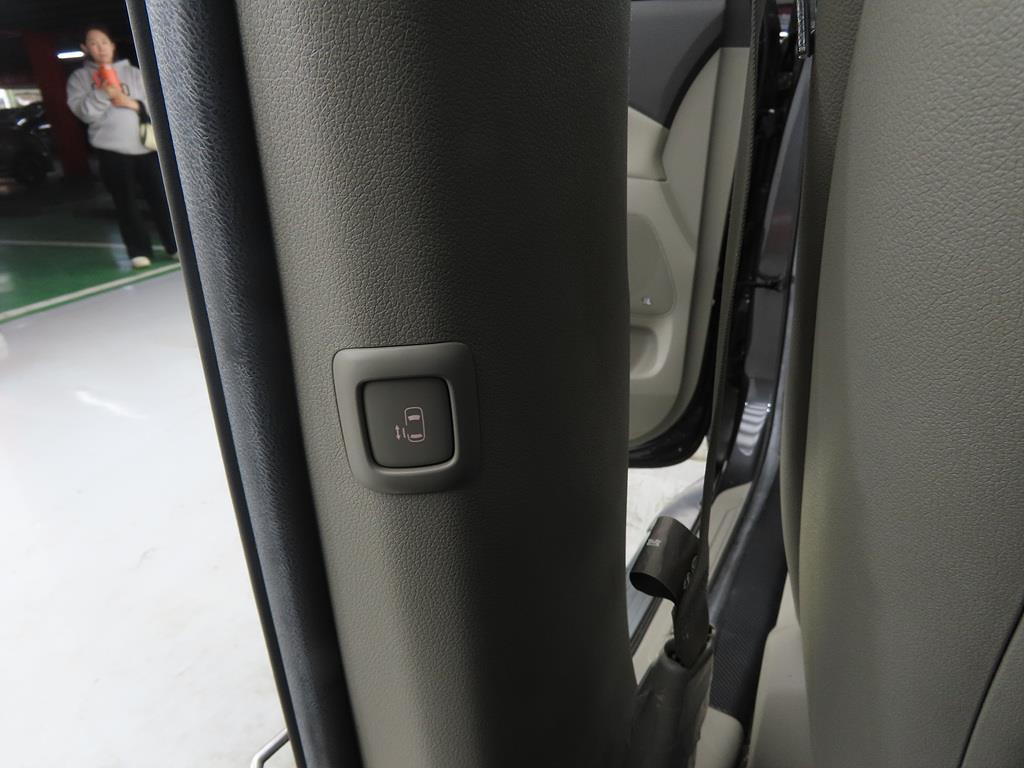 KIA Carnival 2018 Gris - Importación desde Corea - HF Imports Iquique - Foto 15