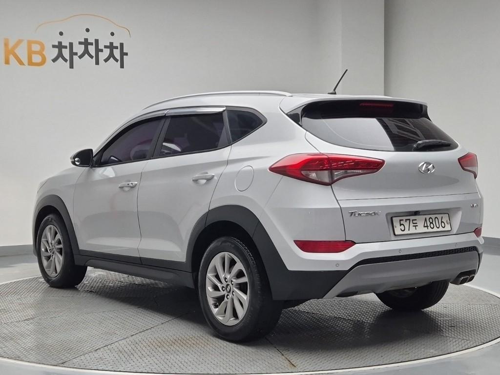 HYUNDAI Tucson - Vista 4