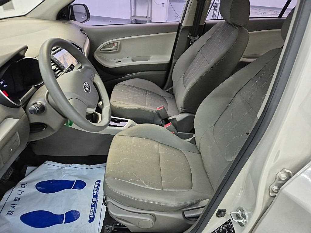 KIA Morning - Vista 11