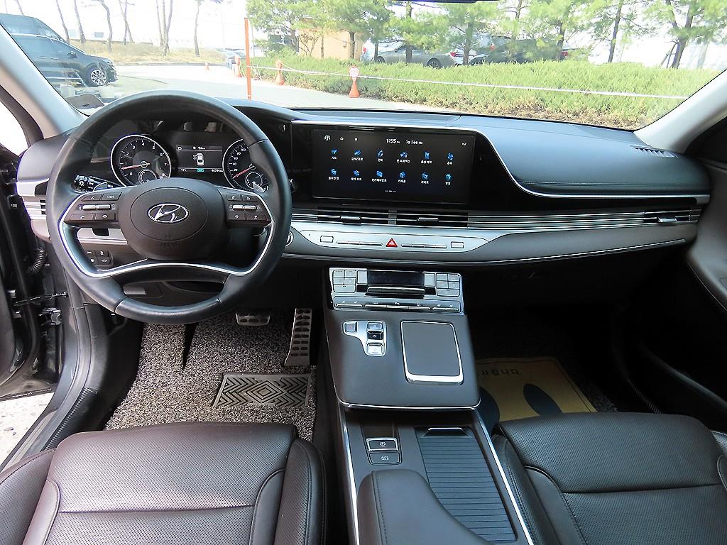 HYUNDAI Grandeur - Vista 7