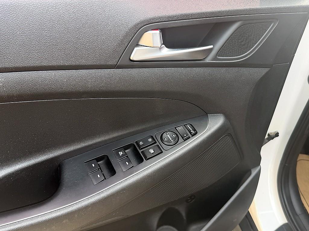 HYUNDAI Tucson - Vista 12