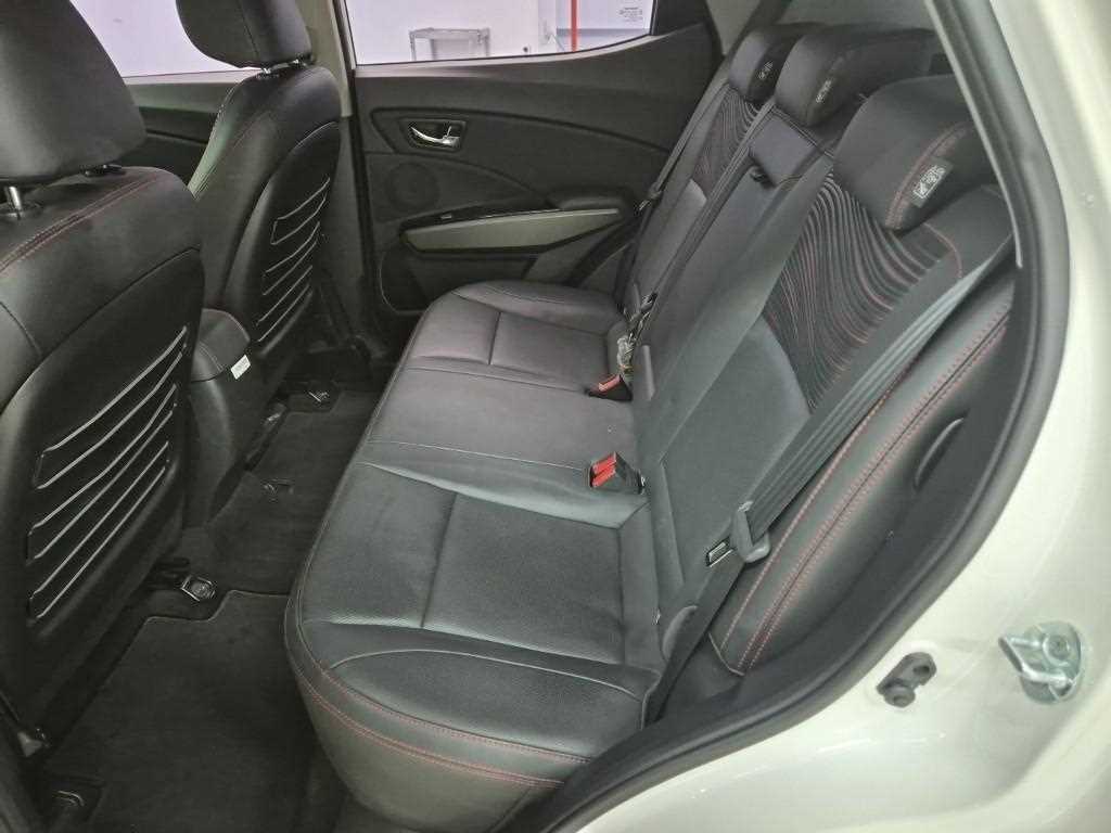 Ssangyong Tivoli - Vista 12