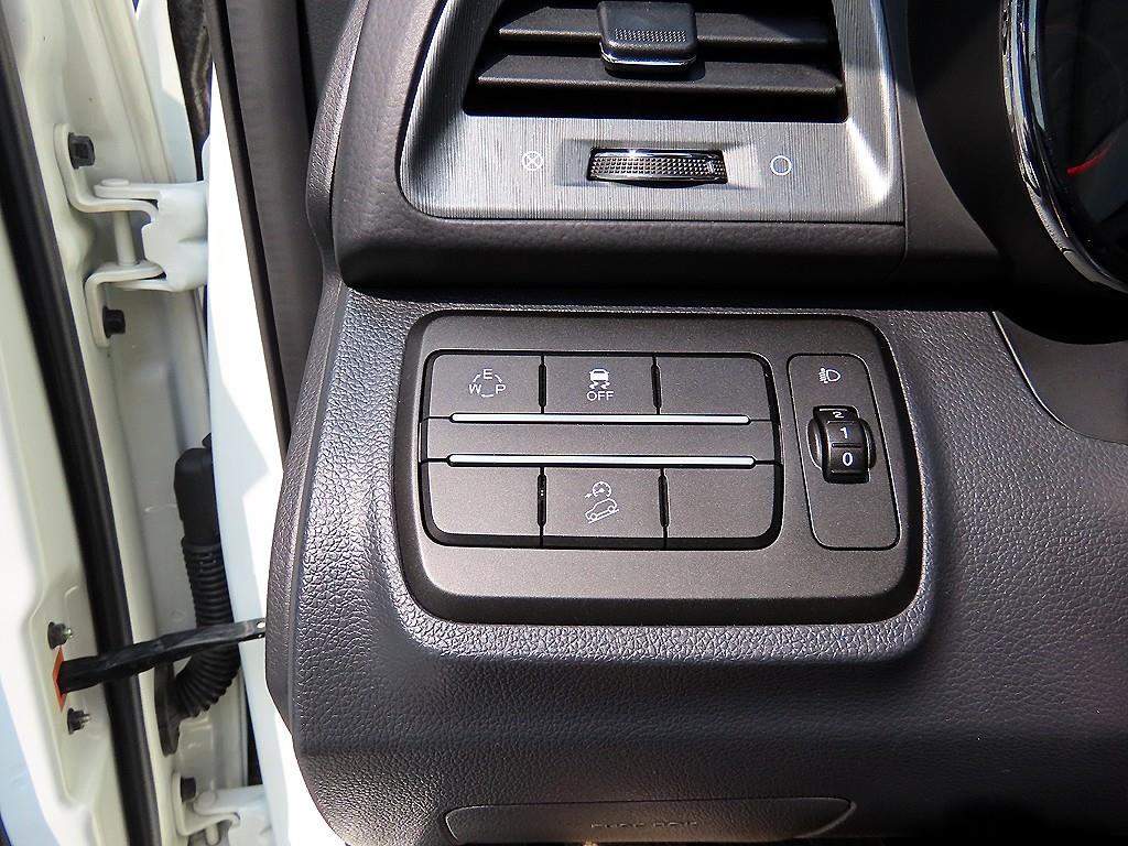 Ssangyong Tivoli - Vista 12