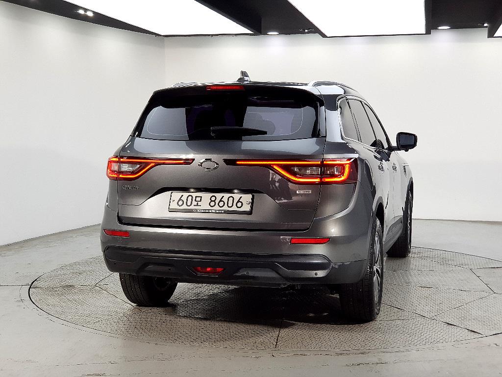 SAMSUNG QM6 - Vista 3