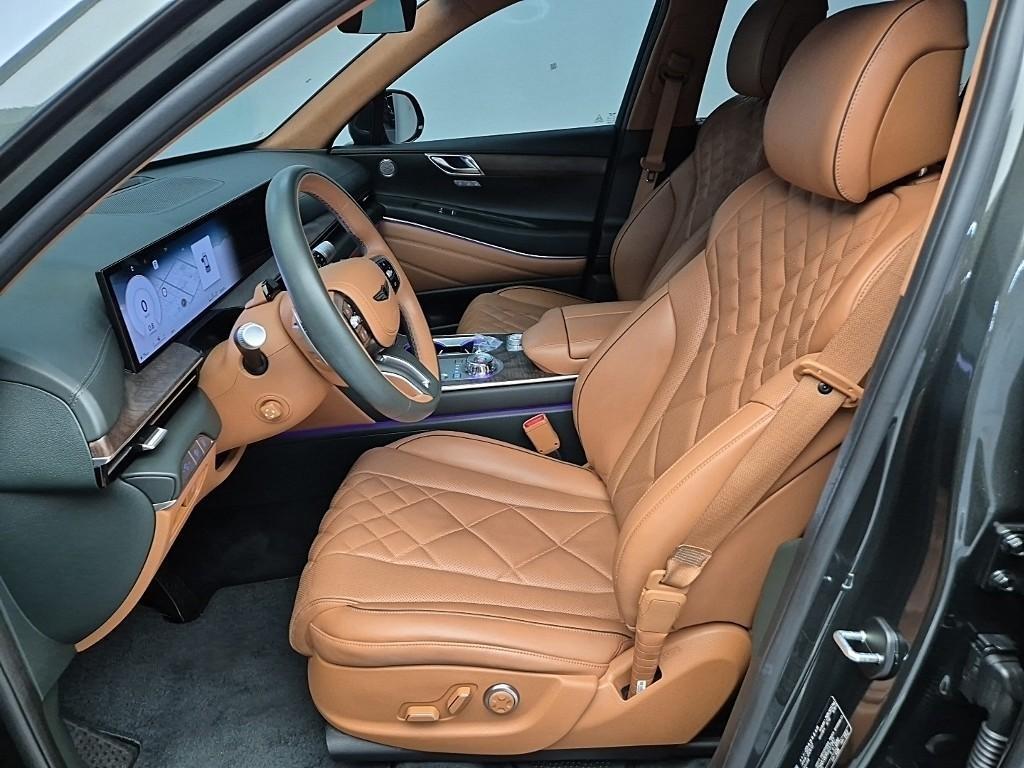 Genesis GV80 - Vista 11