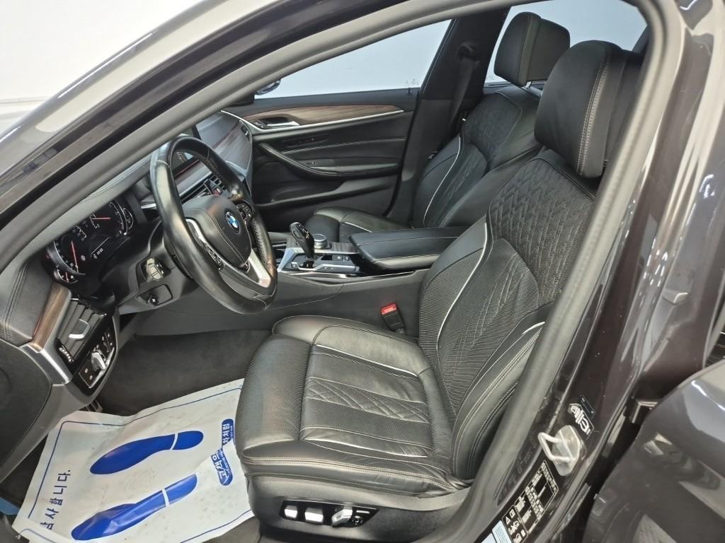 BMW 5 Series - Vista 11