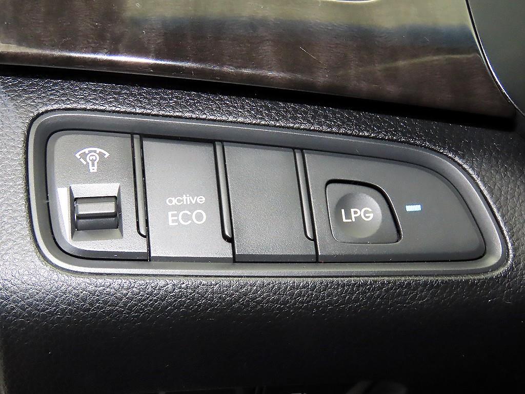 HYUNDAI Grandeur 2012 Negro - Importación desde Corea - HF Imports Iquique - Foto 14